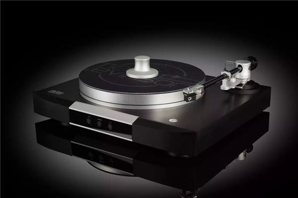 Introducing the Mark Levinson № 5105 High-Performance Turntable